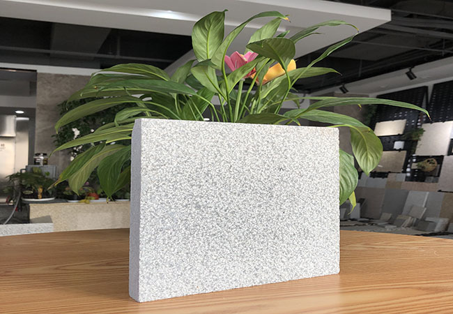 石材幕墻龍骨安裝后垂直度調(diào)整與檢測方法(圖2)