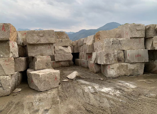 石材窗臺板出挑長度與底部滴水線構(gòu)造實施標準