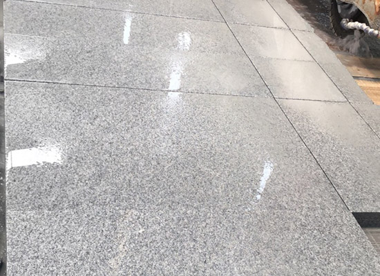 大理石拼接縫隙填補(bǔ)材料選擇