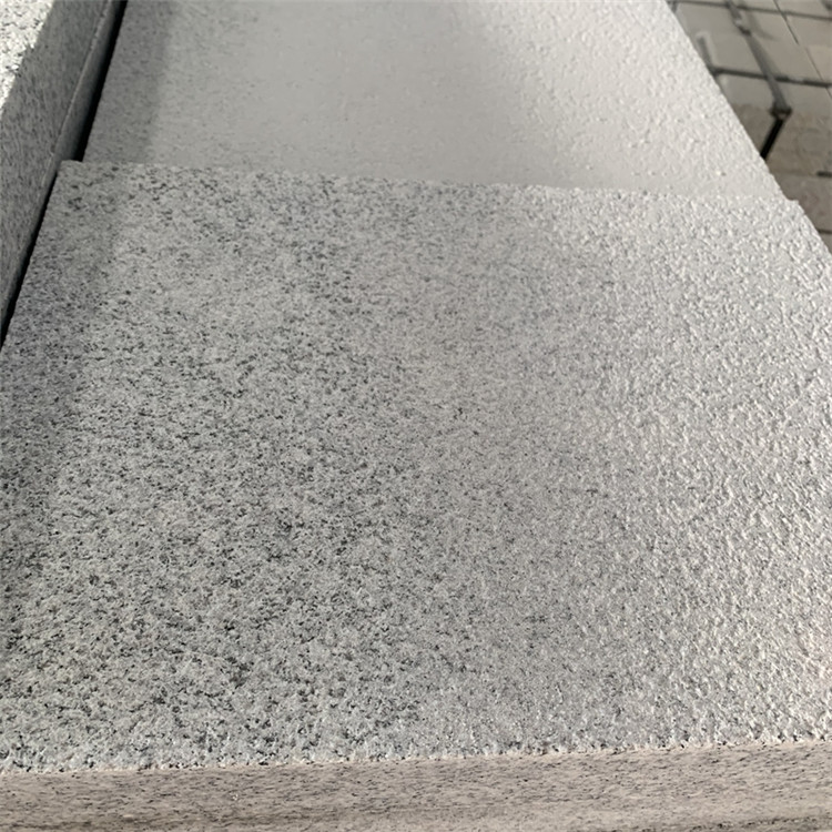 機切面芝麻灰花崗巖(圖1)