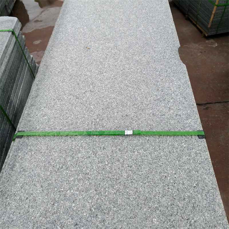 芝麻黑石材廠家提供花崗巖價(jià)格聯(lián)系方式