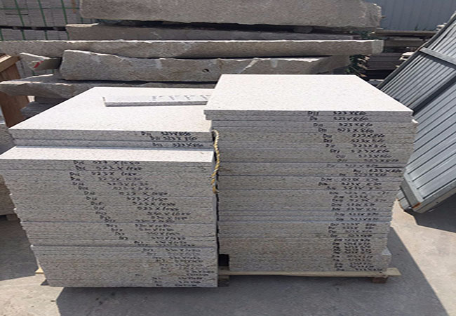 石材門檻石與地暖回填層之間隔離帶設(shè)置位置與材料規(guī)格