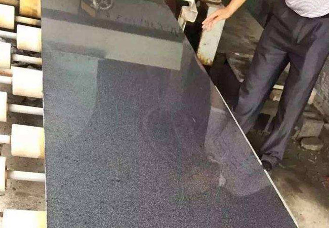 什么是黑山石？