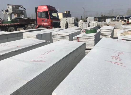 芝麻灰花崗巖優(yōu)缺點？