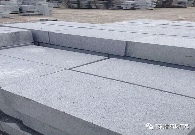 芝麻灰花崗巖荔枝面火燒面價(jià)格(圖8) 芝麻灰花崗巖荔枝面火燒面價(jià)格(圖8)