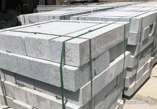 芝麻灰花崗巖荔枝面火燒面價(jià)格(圖12) 芝麻灰花崗巖荔枝面火燒面價(jià)格(圖12)