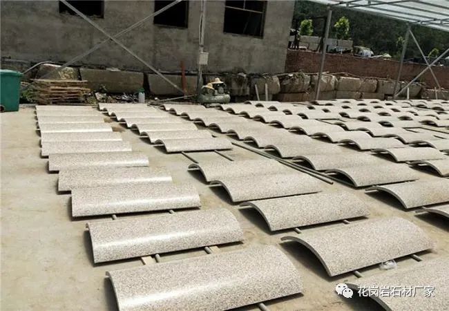 黃金麻石材產(chǎn)地市場價格-大理石黃金麻多少錢一平(圖2)