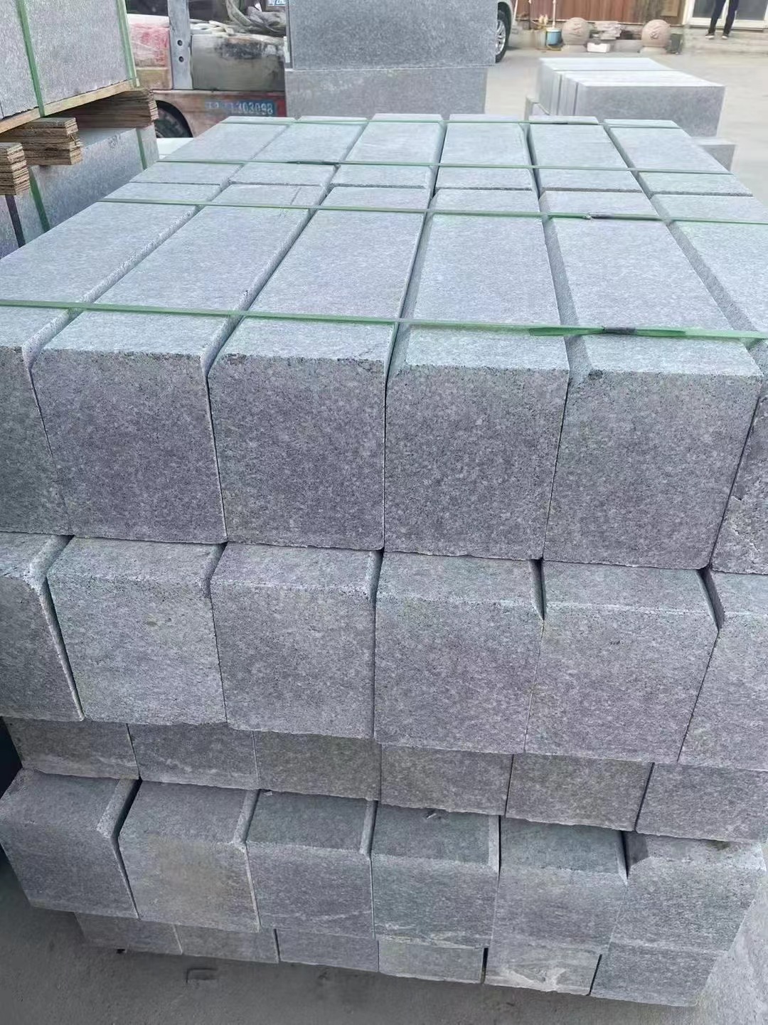 別墅外墻及地面石材鋪裝常見問題