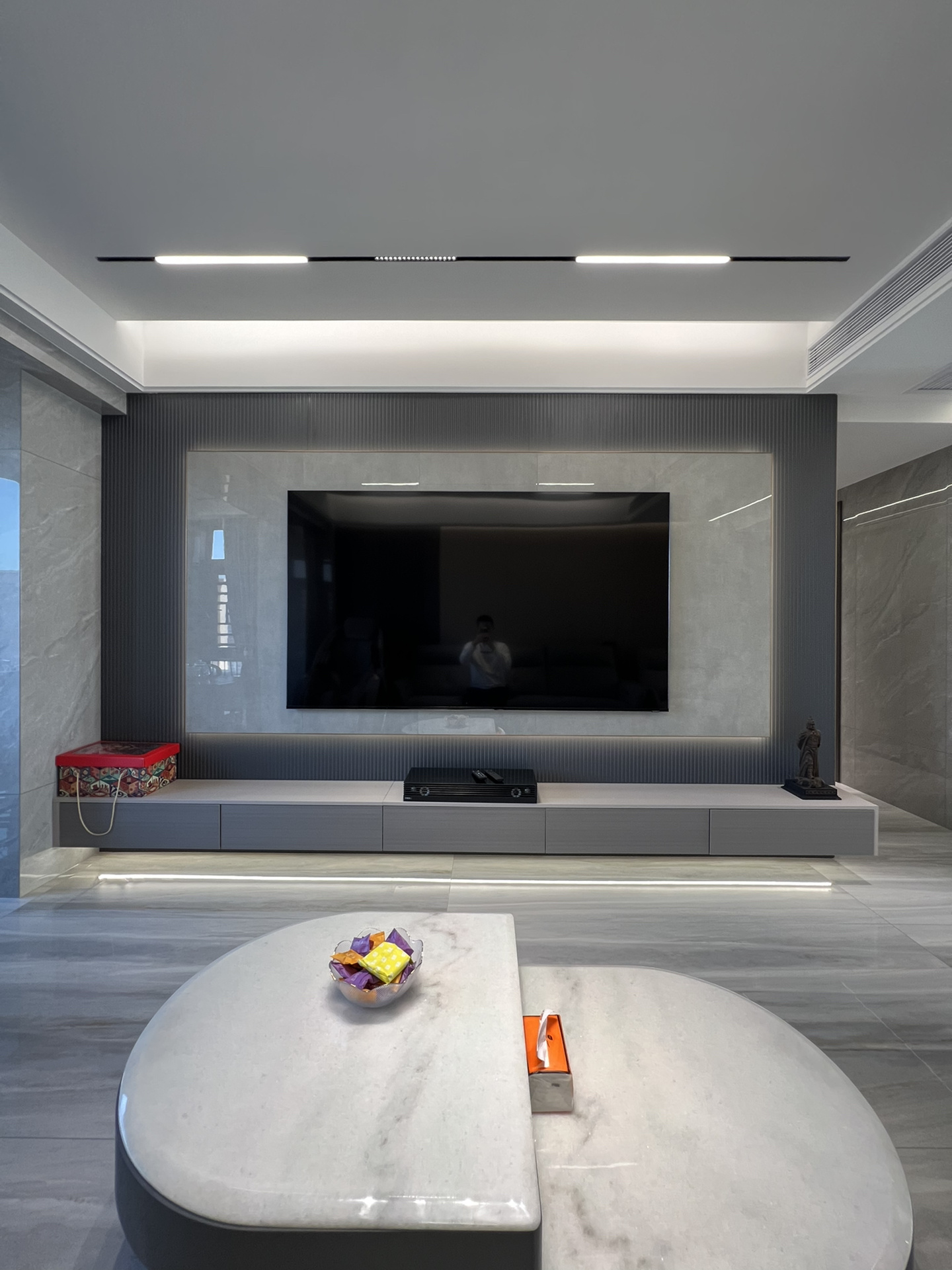 室內(nèi)輕奢隱秘風(fēng)格裝修