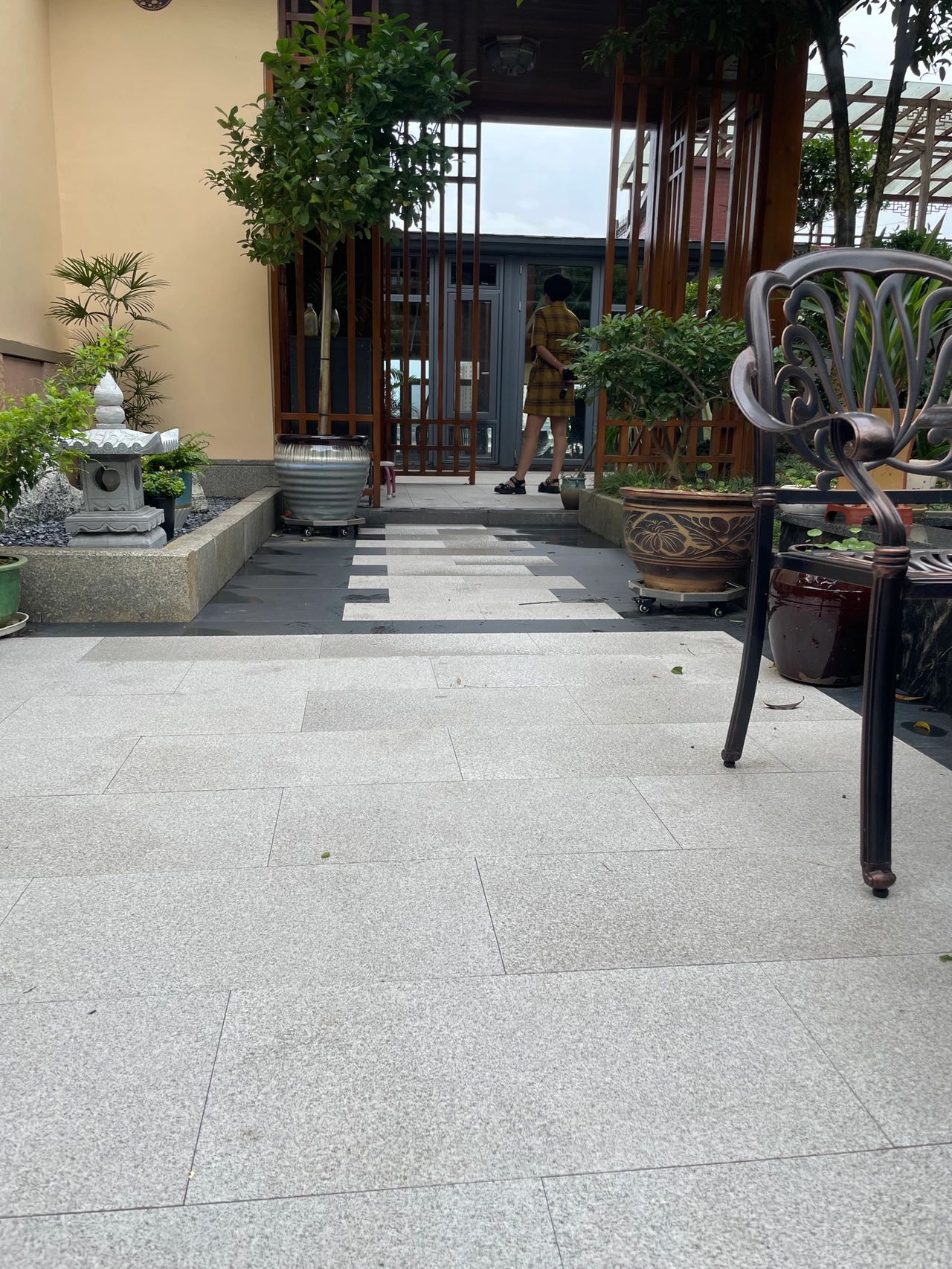 別墅庭院鋪地注意事項與施工(圖2) 別墅庭院鋪地注意事項與施工(圖2)