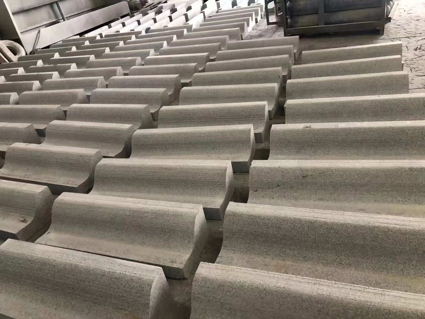 石材芝麻灰花崗巖產(chǎn)地廠家批發(fā)(圖3) 石材芝麻灰花崗巖產(chǎn)地廠家批發(fā)(圖3)